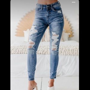 Judy Blue 27x28 Bleach Splattered Destroyed High-rise Skinny Jeans